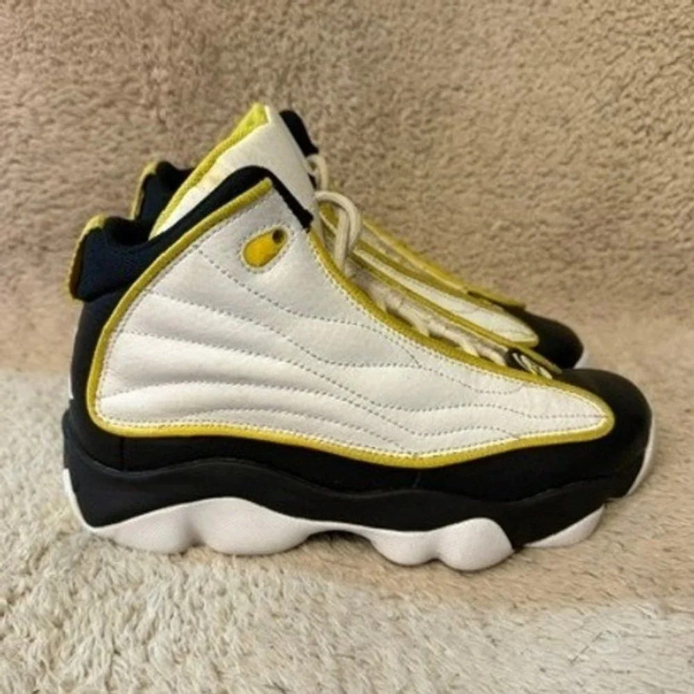 Jordan Pro Strong Kids Basketball Shoes White Black Tour Yellow DC7911-107 5Y